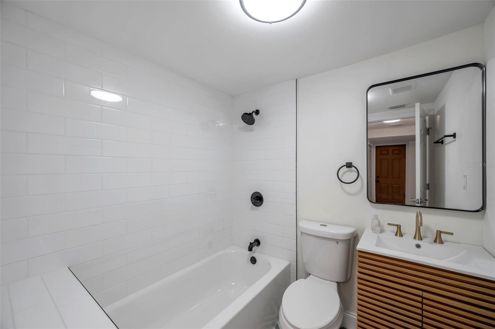 1811 QUINCY ST S — photo 18