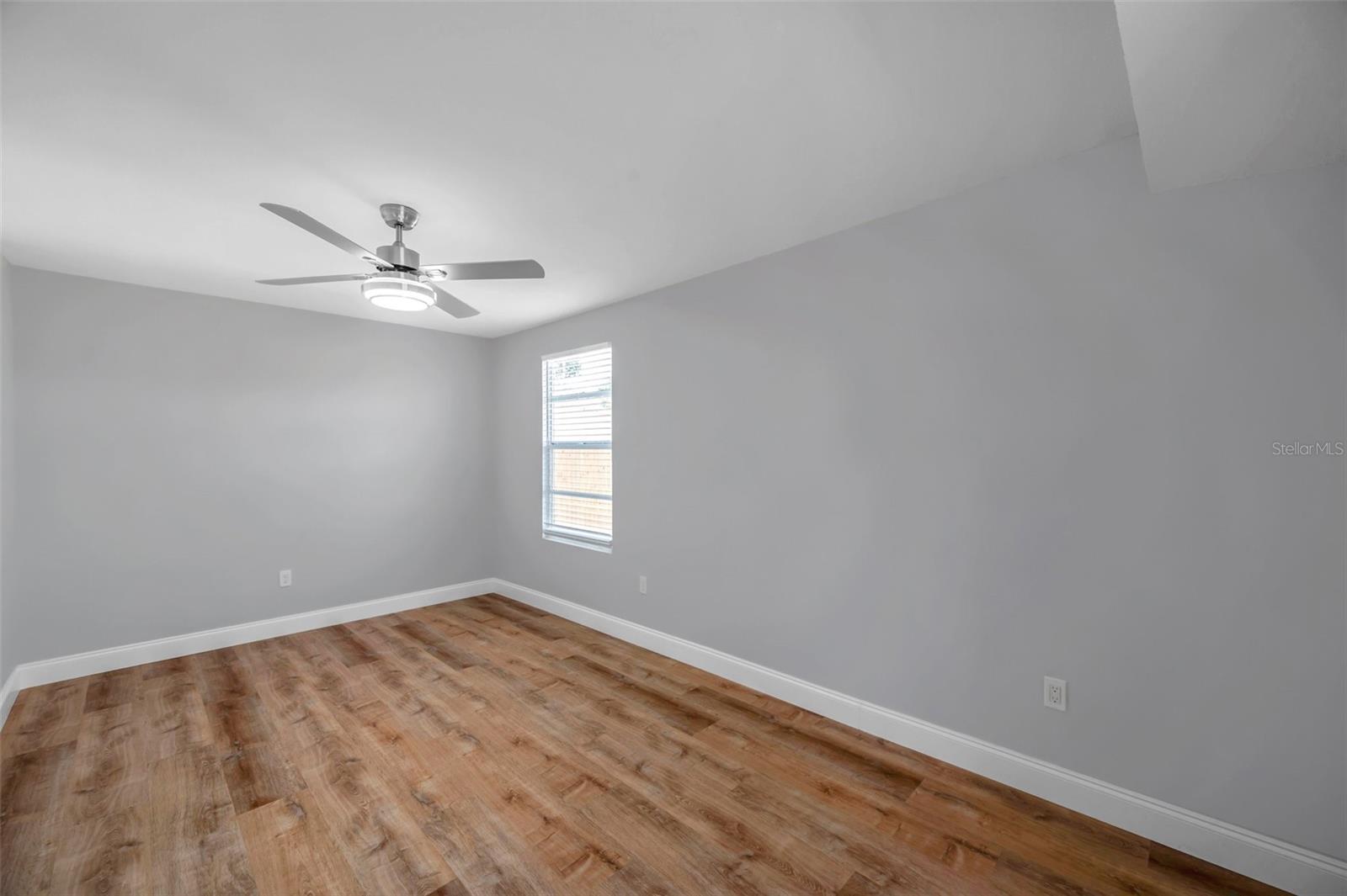 1811 QUINCY ST S — photo 10
