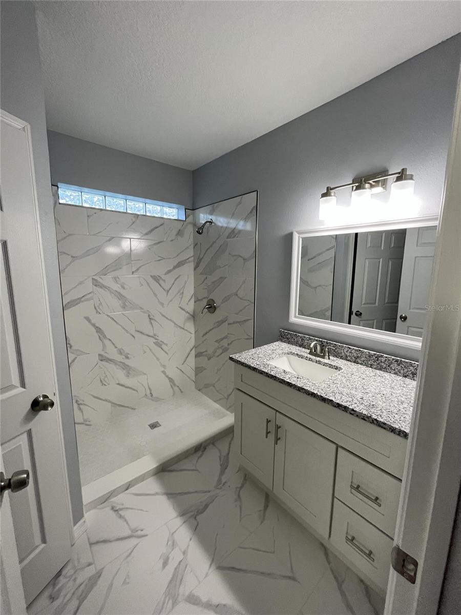 3304 SUMMER ISLAND CT — photo 8