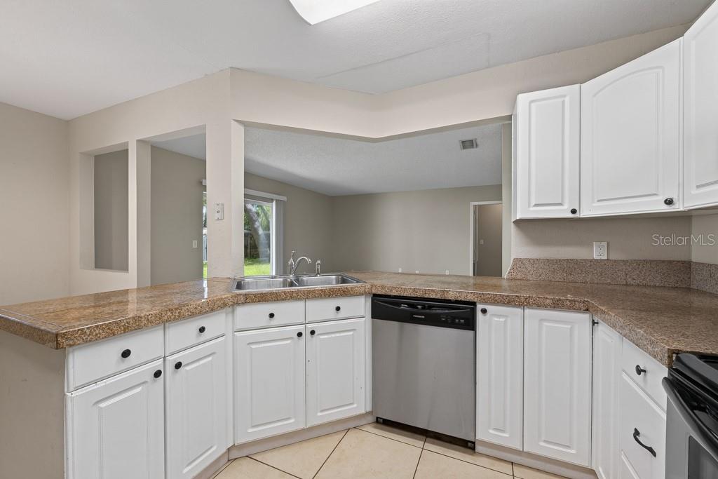 518 WYNNWOOD DR — photo 27