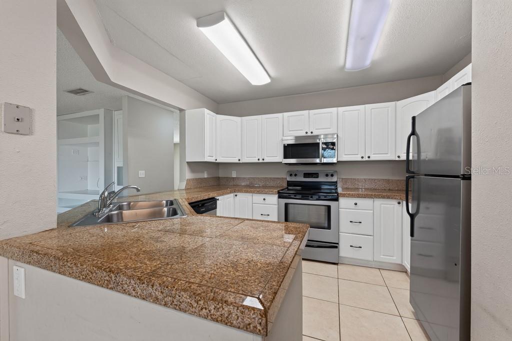 518 WYNNWOOD DR — photo 24