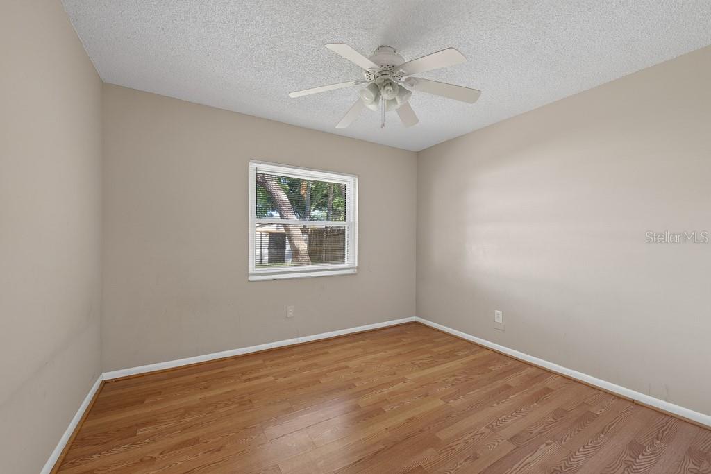 518 WYNNWOOD DR — photo 41