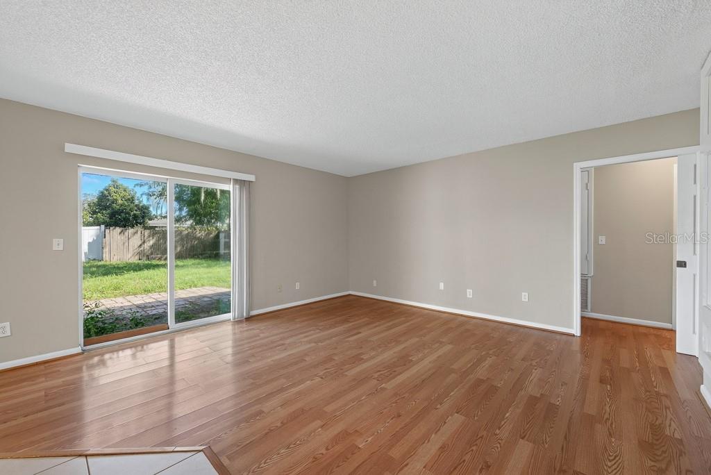 518 WYNNWOOD DR — photo 14