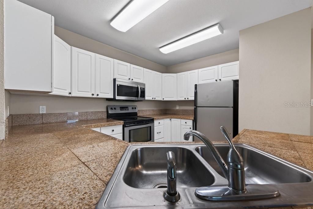 518 WYNNWOOD DR — photo 23
