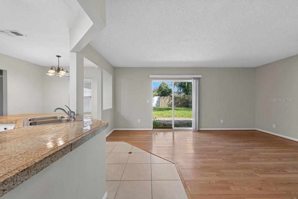 518 WYNNWOOD DR — photo 13