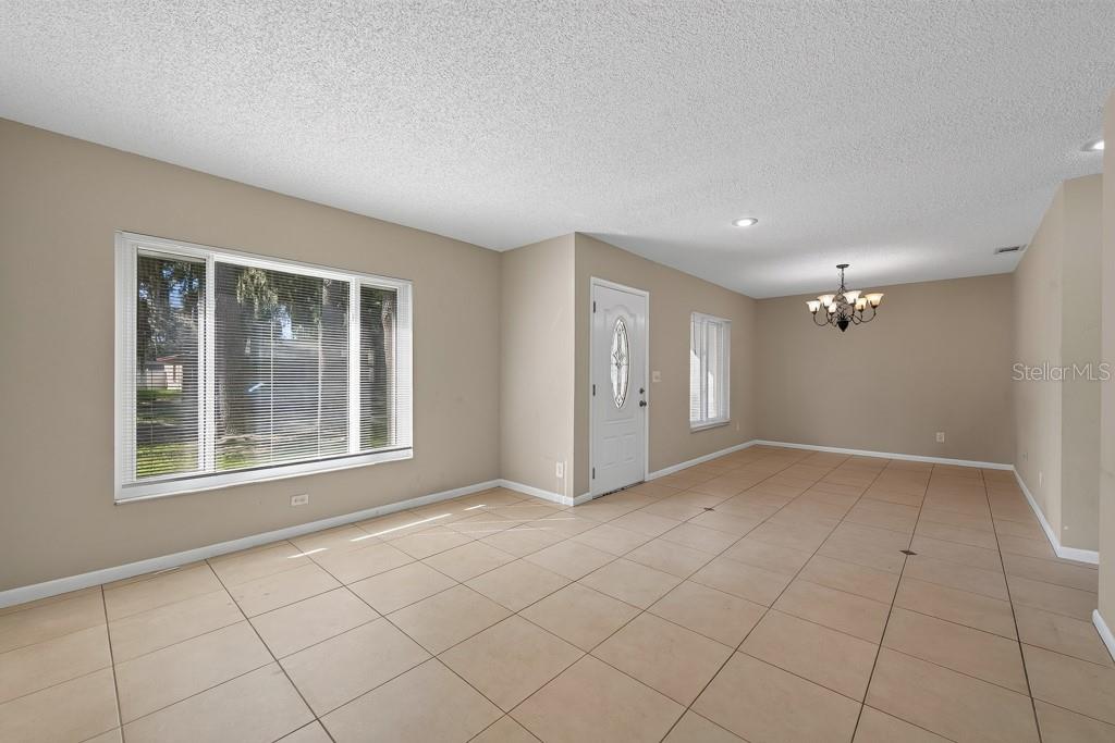 518 WYNNWOOD DR — photo 10