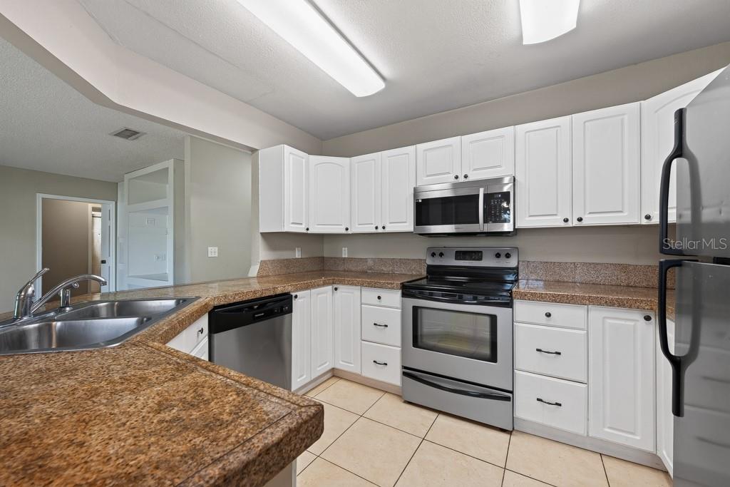 518 WYNNWOOD DR — photo 25