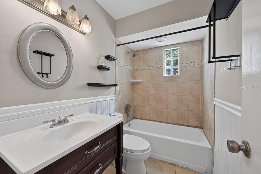 518 WYNNWOOD DR — photo 44