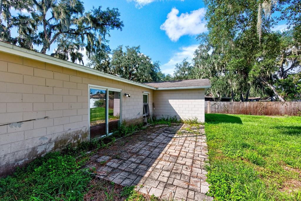 518 WYNNWOOD DR — photo 47