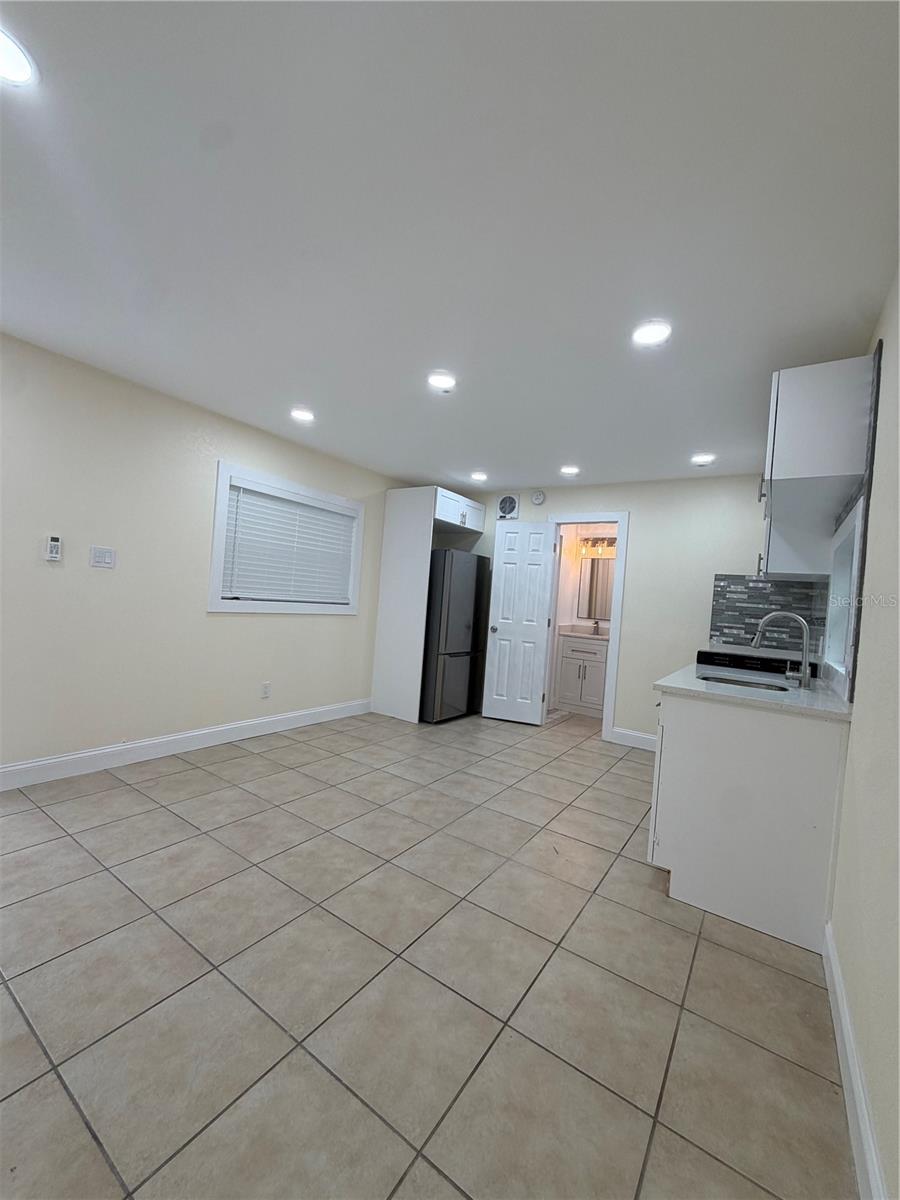3318 W AILEEN ST — photo 25