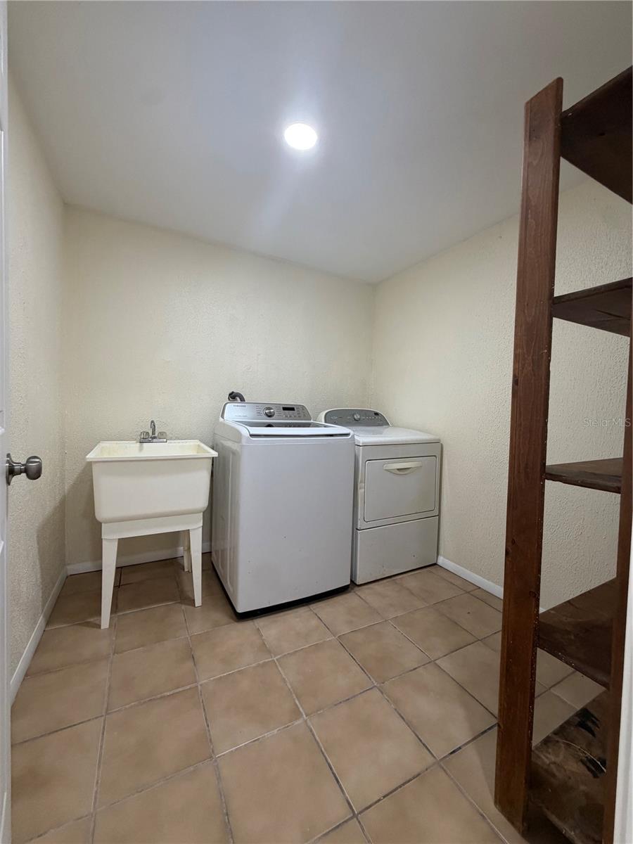 3318 W AILEEN ST — photo 19
