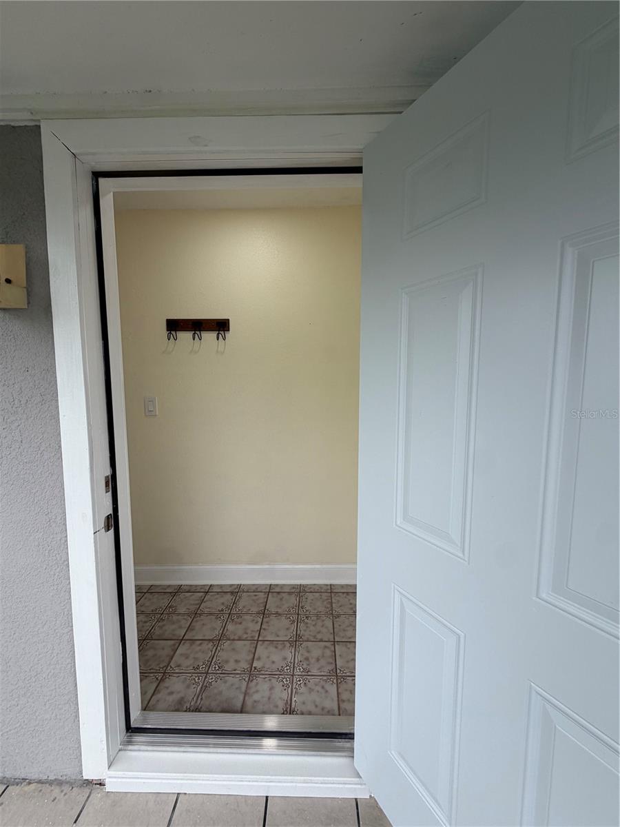 3318 W AILEEN ST — photo 3