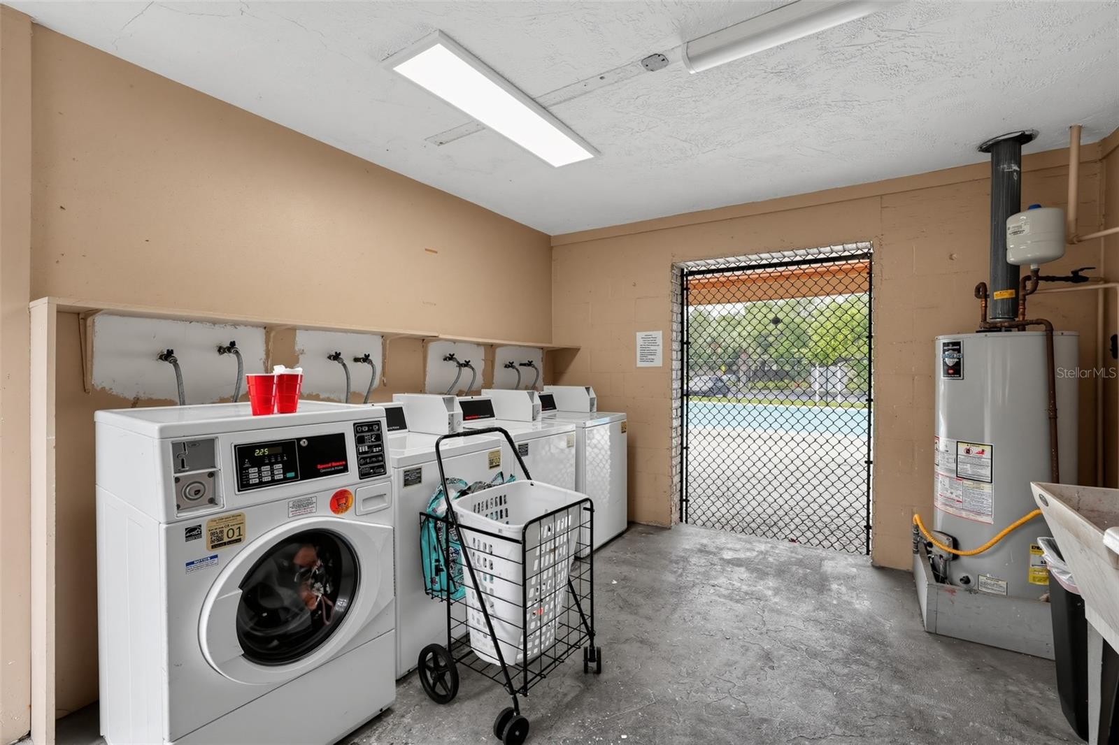 2501 HARN BLVD #J12 — photo 16