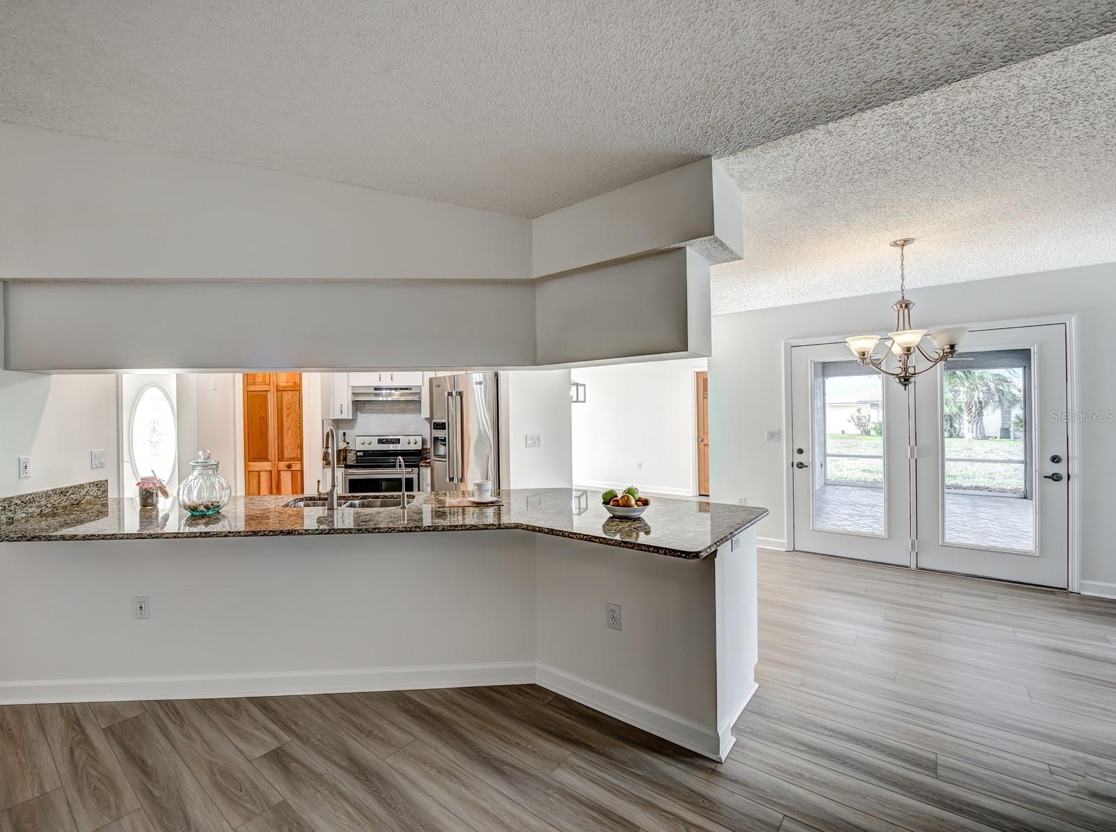 12 BRENTWOOD LN — photo 12