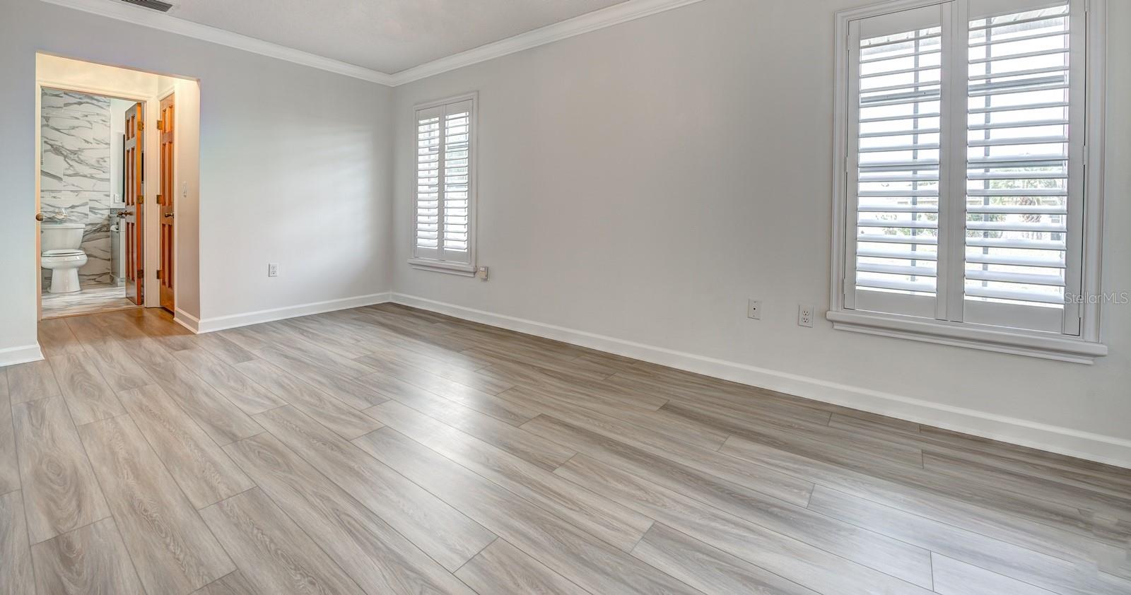 12 BRENTWOOD LN — photo 15