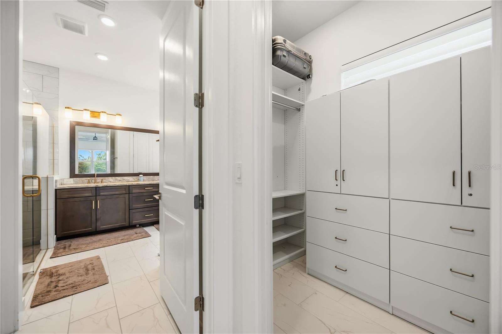 8110 REDONDA LOOP — photo 14