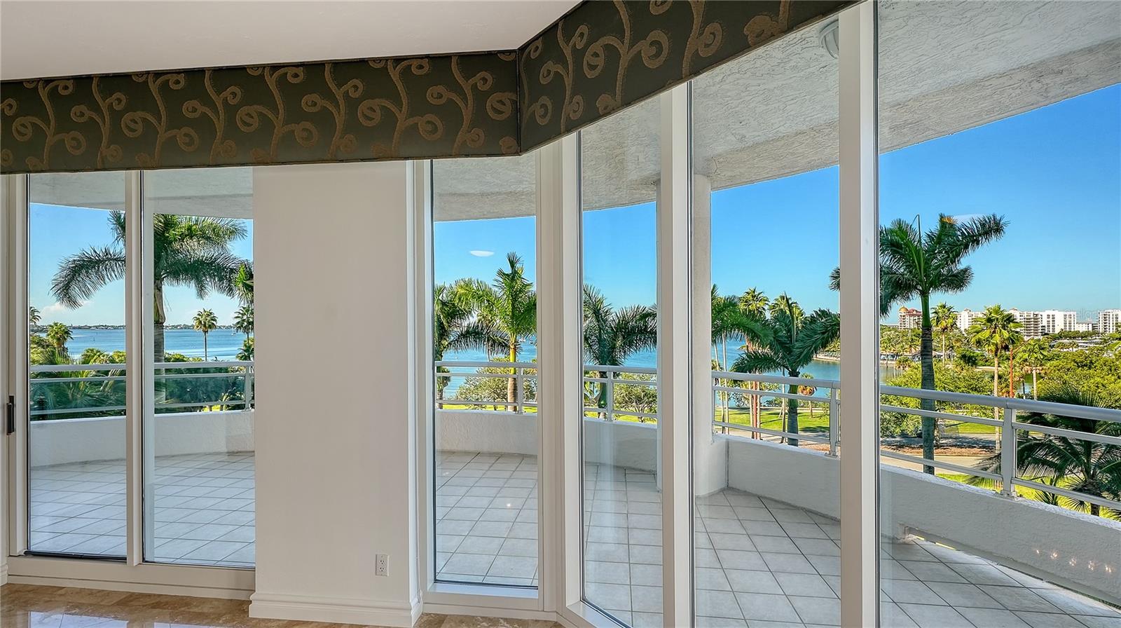 500 S PALM AVE #32 — photo 11