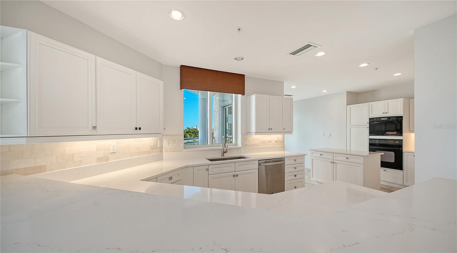 500 S PALM AVE #32 — photo 19