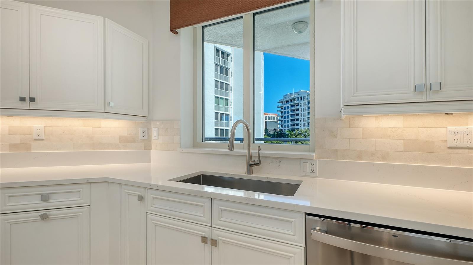 500 S PALM AVE #32 — photo 21