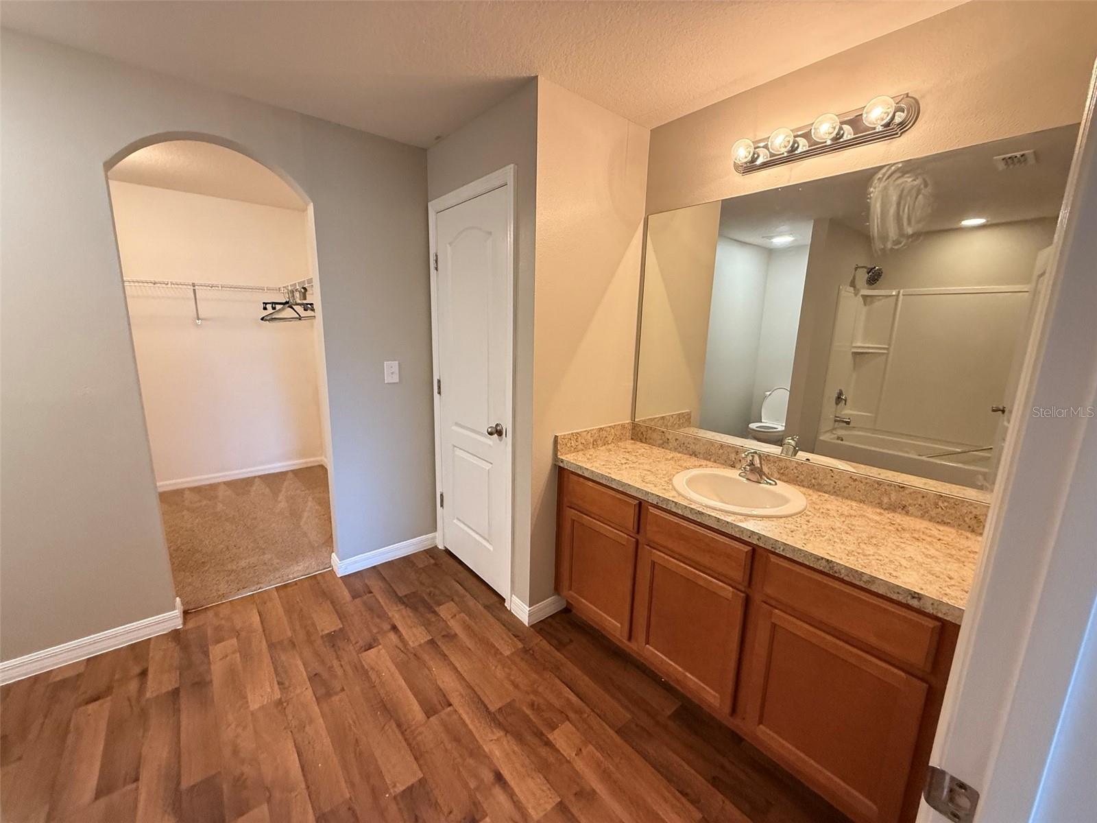 740 CHATHAM WALK DR — photo 8