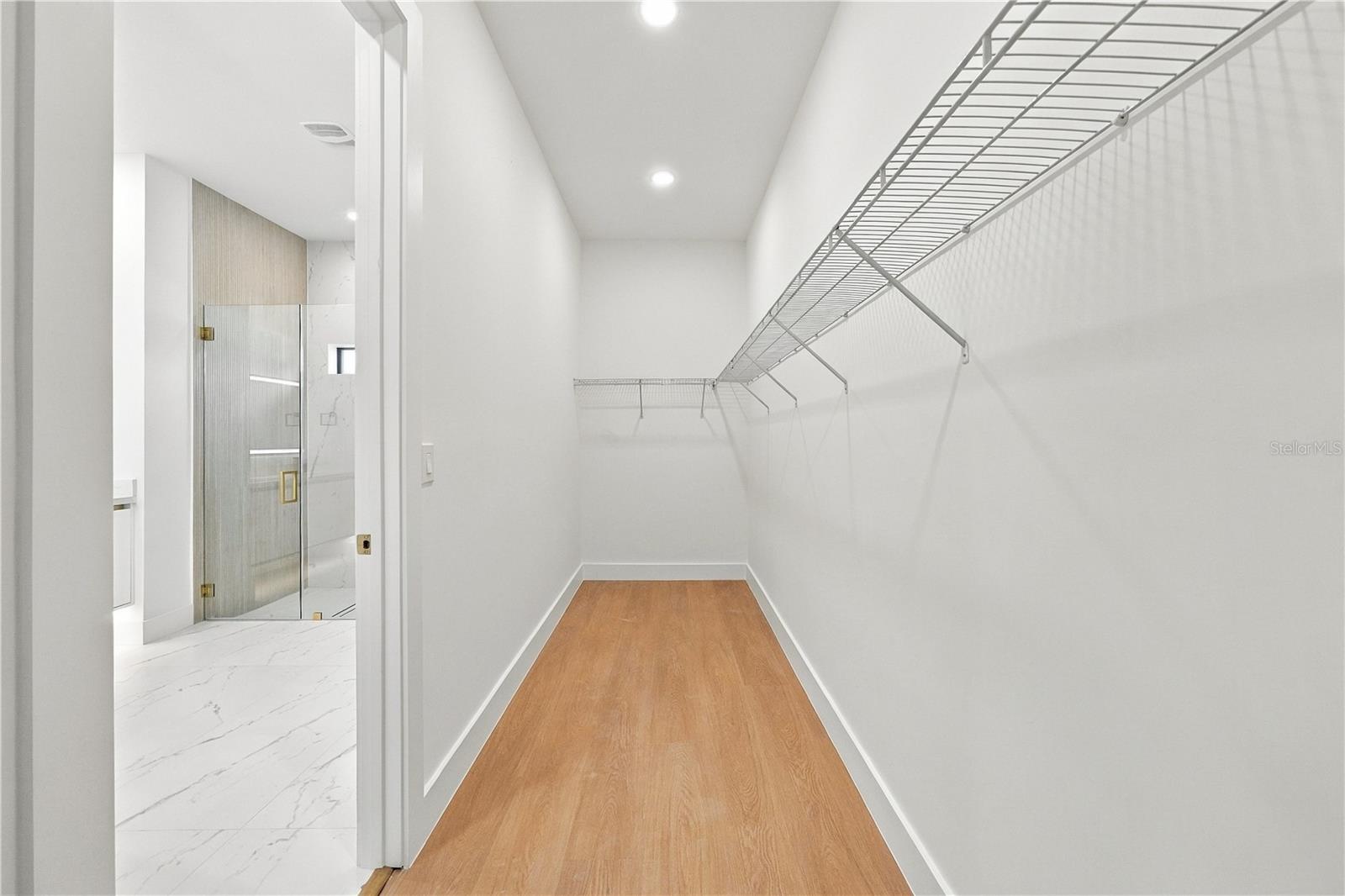 4509 ELDRON AVE — photo 15