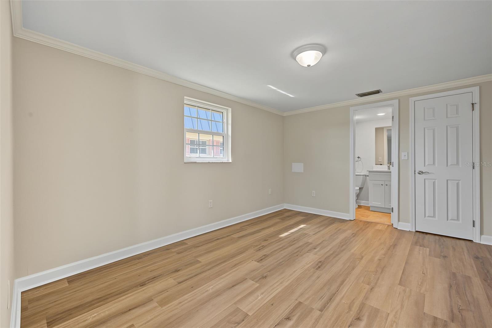 4364 SUMMERSUN DR — photo 24