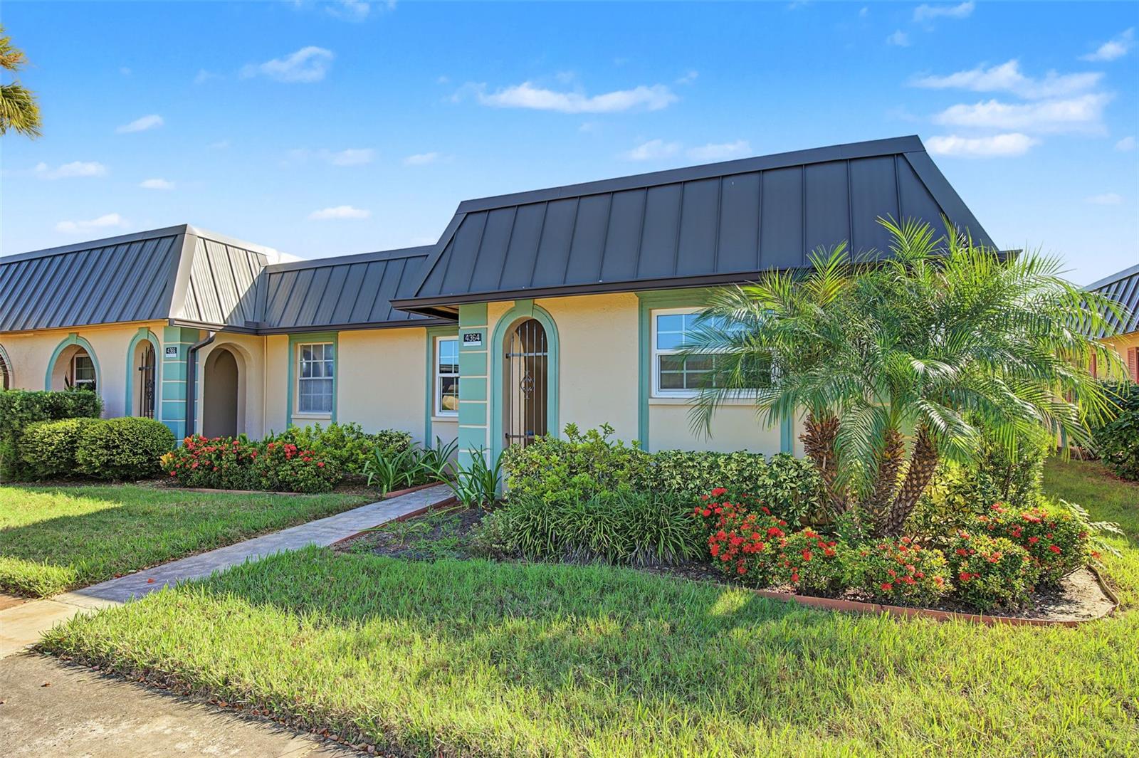 4364 SUMMERSUN DR — photo 40