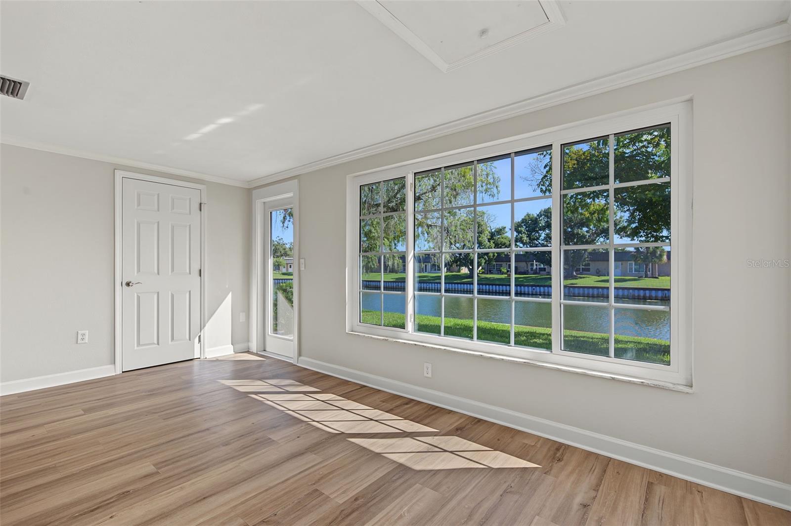 4364 SUMMERSUN DR — photo 20