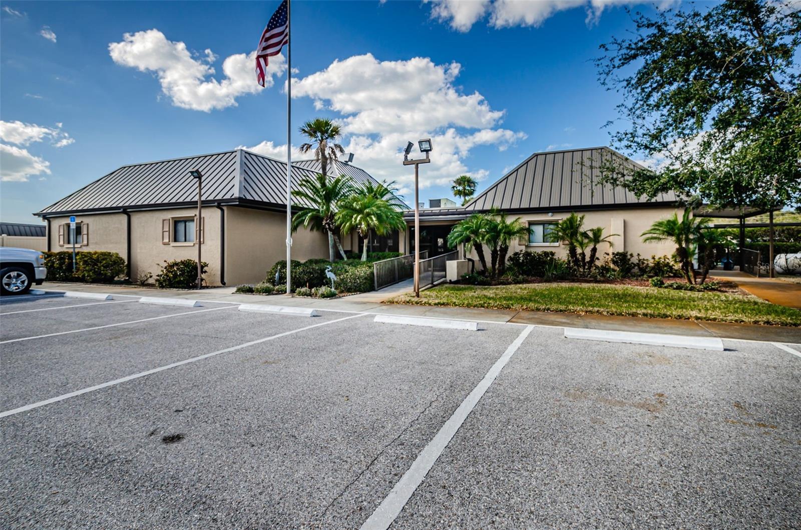 4364 SUMMERSUN DR — photo 44