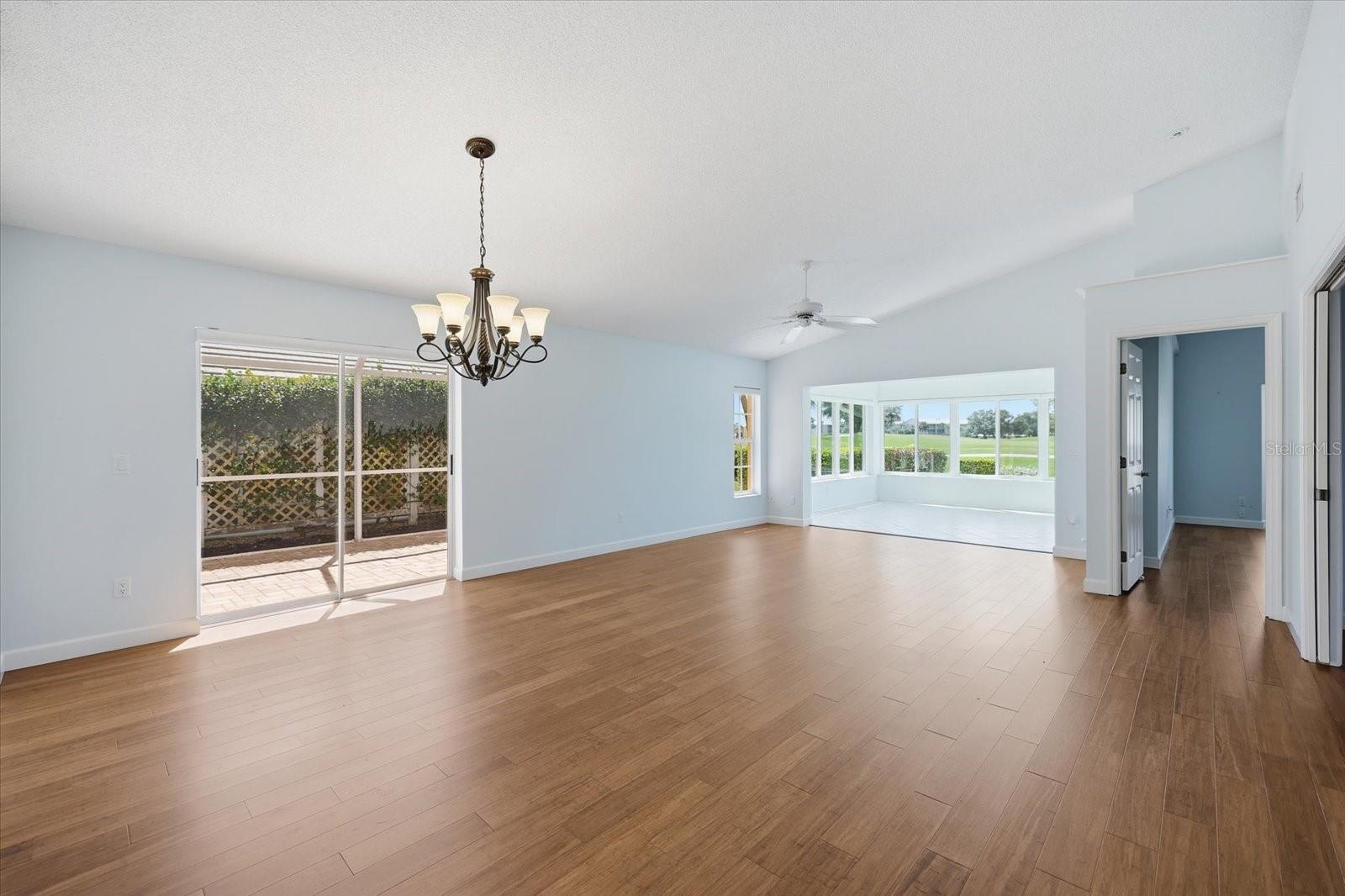 522 CLUBSIDE CIR #10 — photo 8