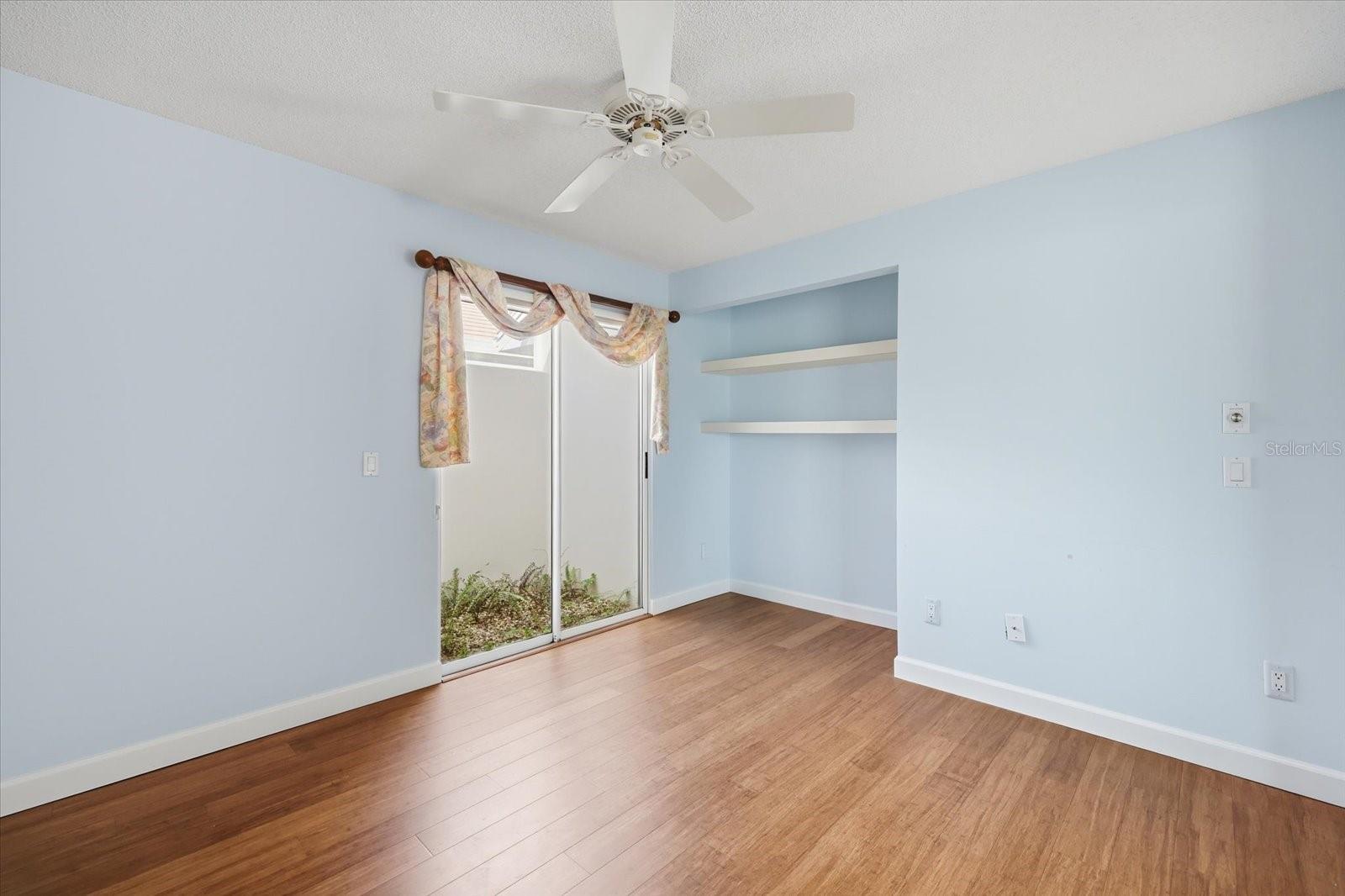 522 CLUBSIDE CIR #10 — photo 16