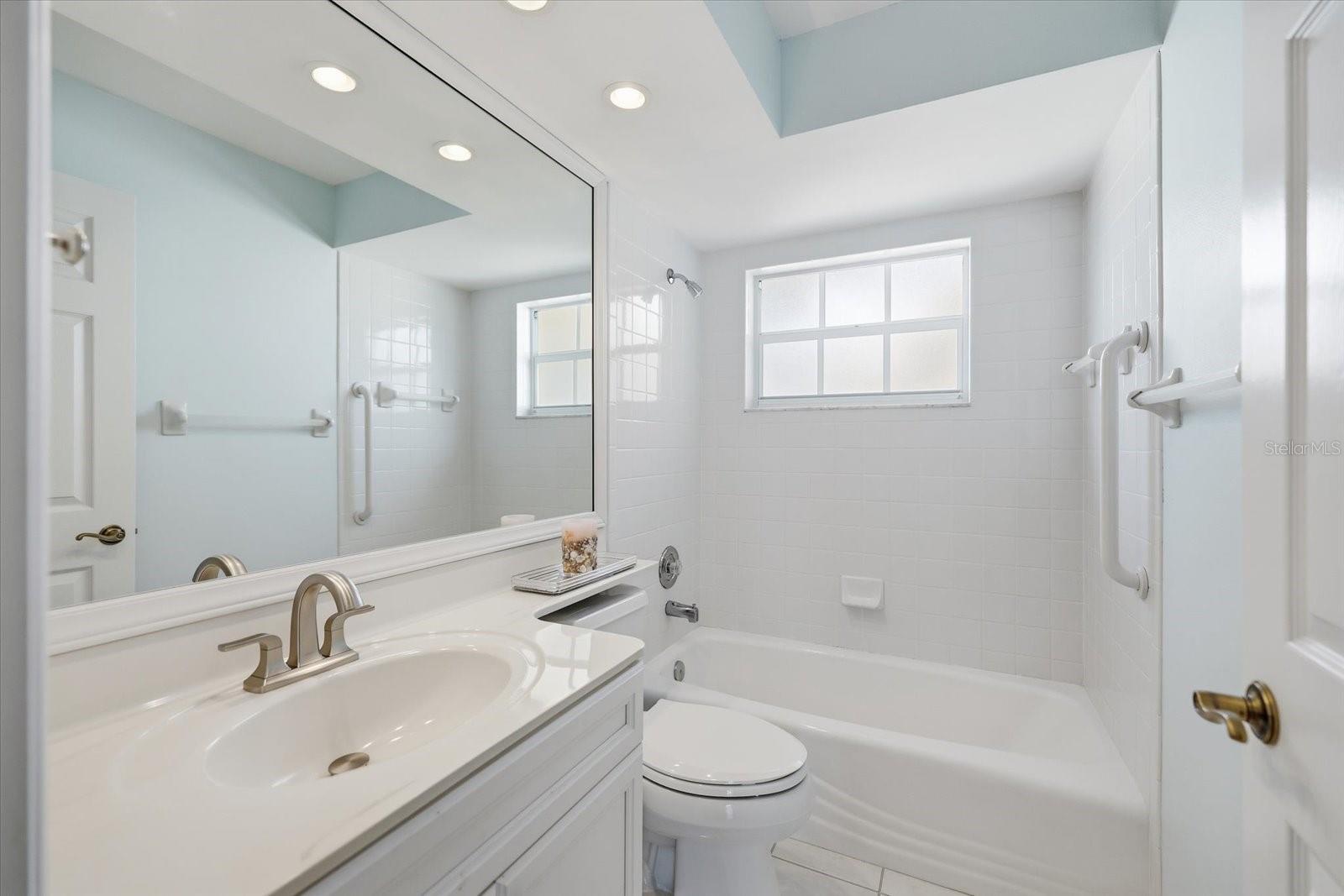 522 CLUBSIDE CIR #10 — photo 22
