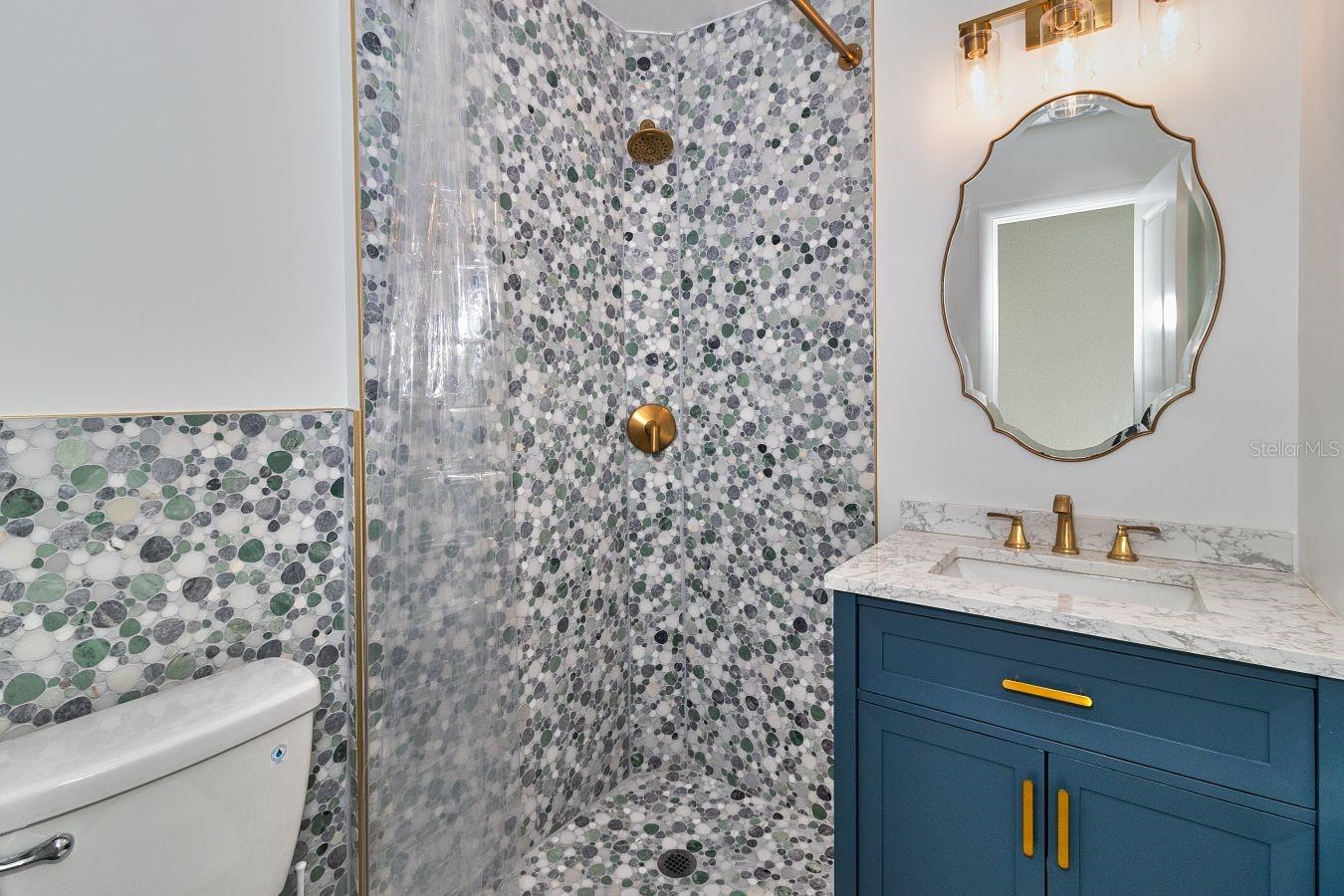 451 PALM IS NE — photo 18