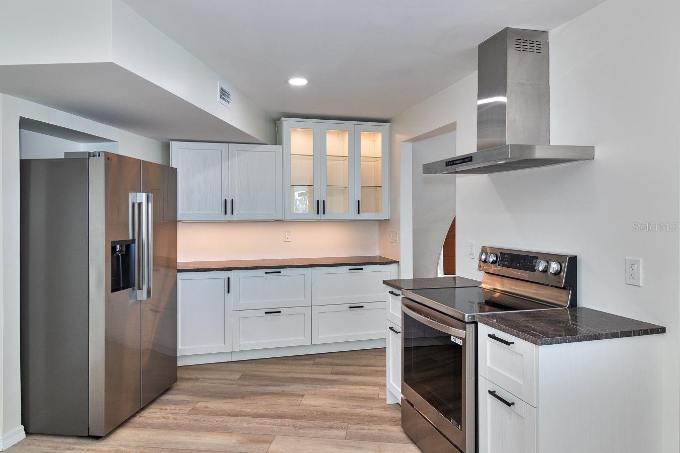 451 PALM IS NE — photo 12