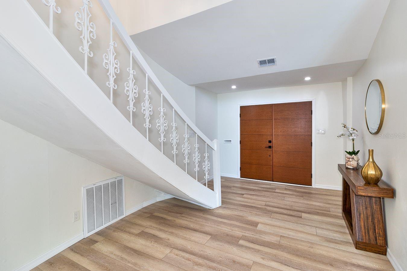 451 PALM IS NE — photo 5