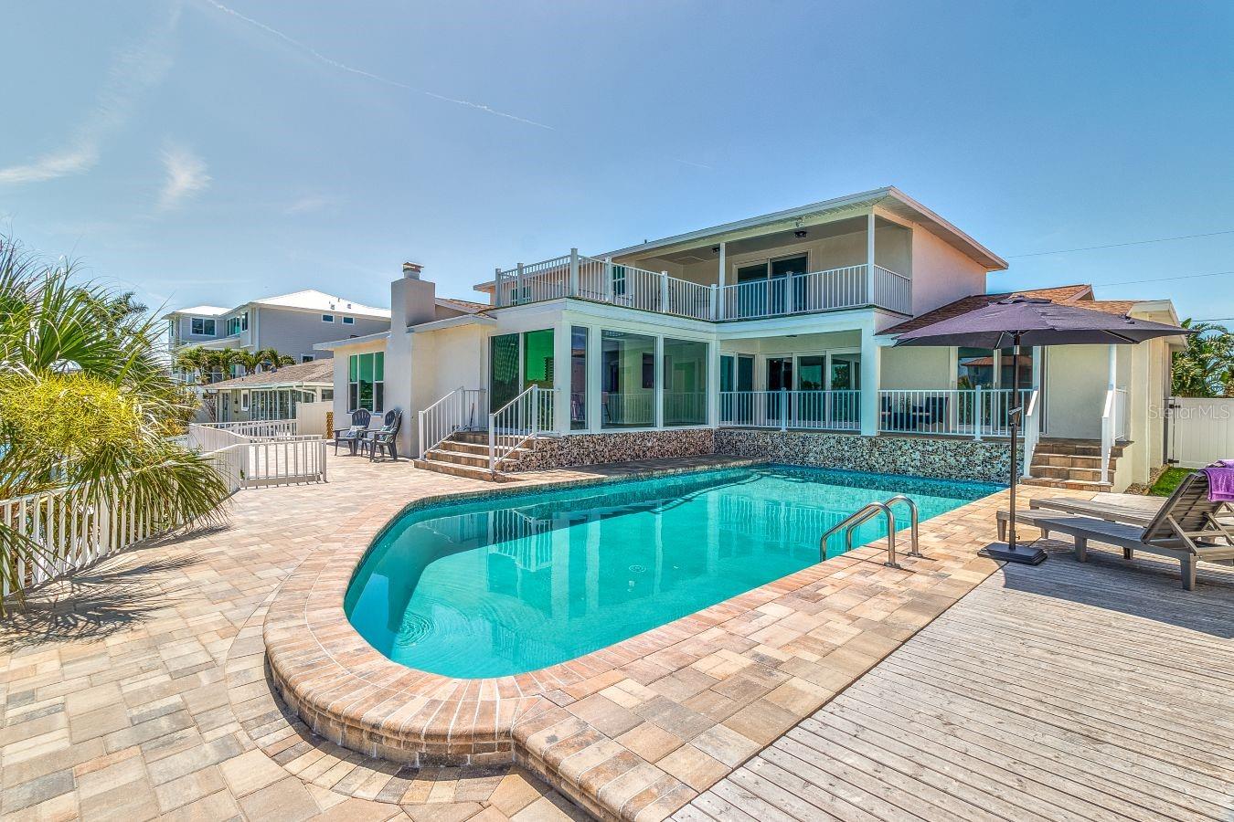 451 PALM IS NE — photo 31