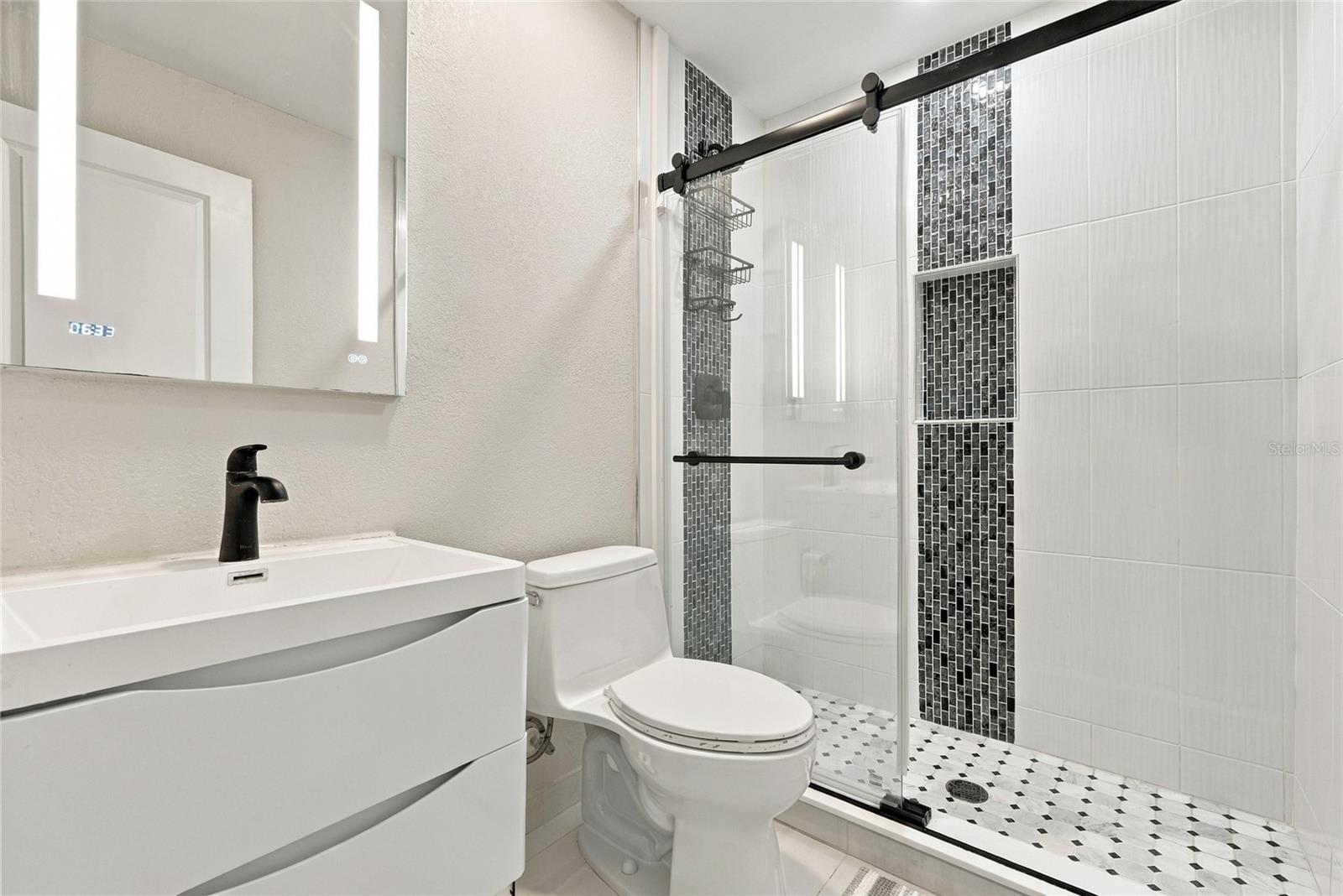 556 JOHNS PASS AVE — photo 28