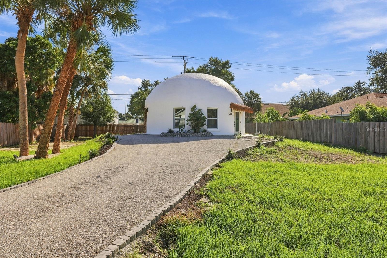 2881 GENTIAN RD — photo 2