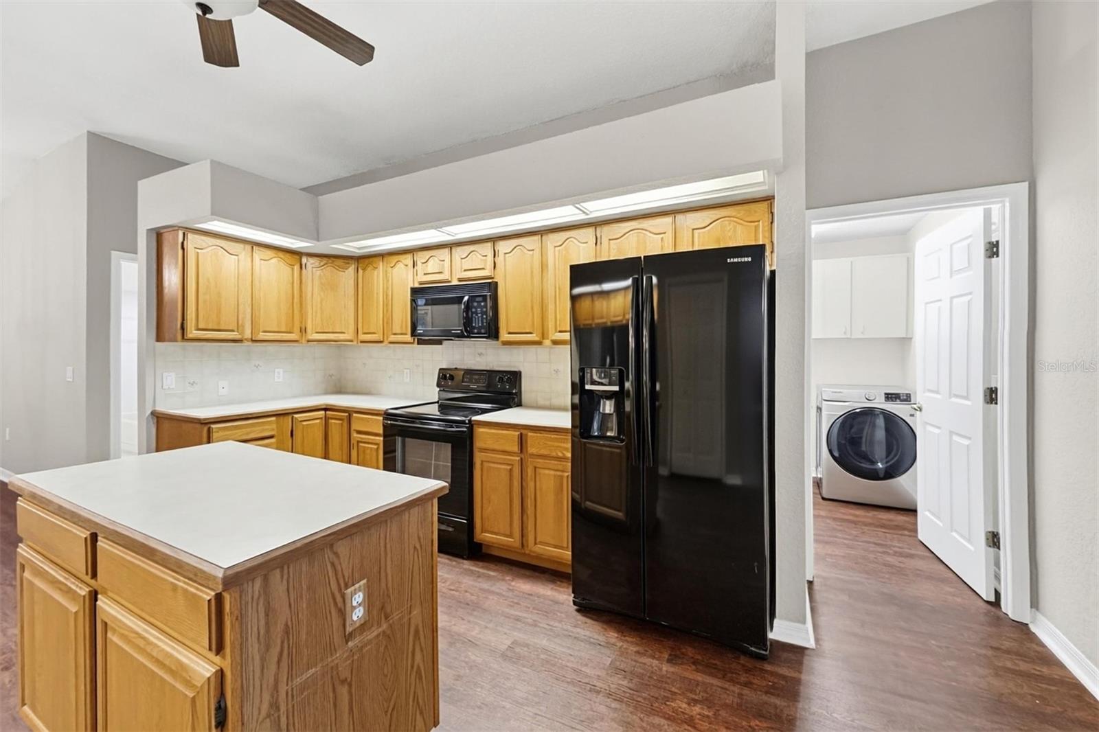 2820 CLUBHOUSE DR — photo 5