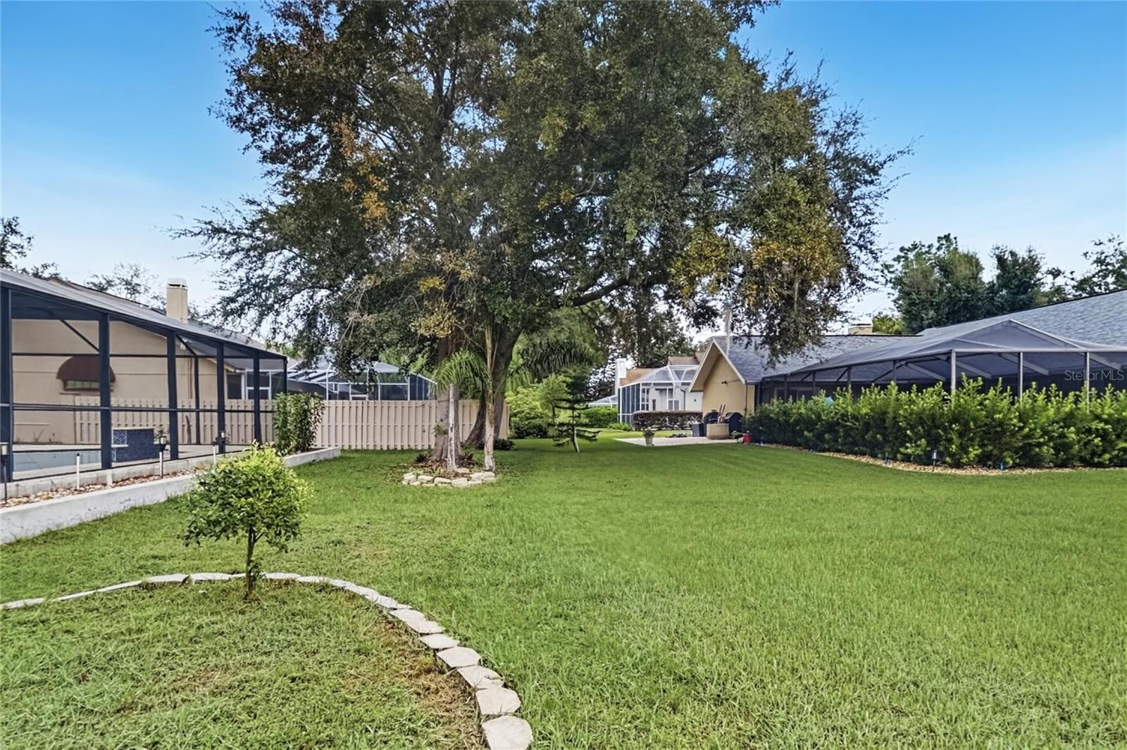 2820 CLUBHOUSE DR — photo 19