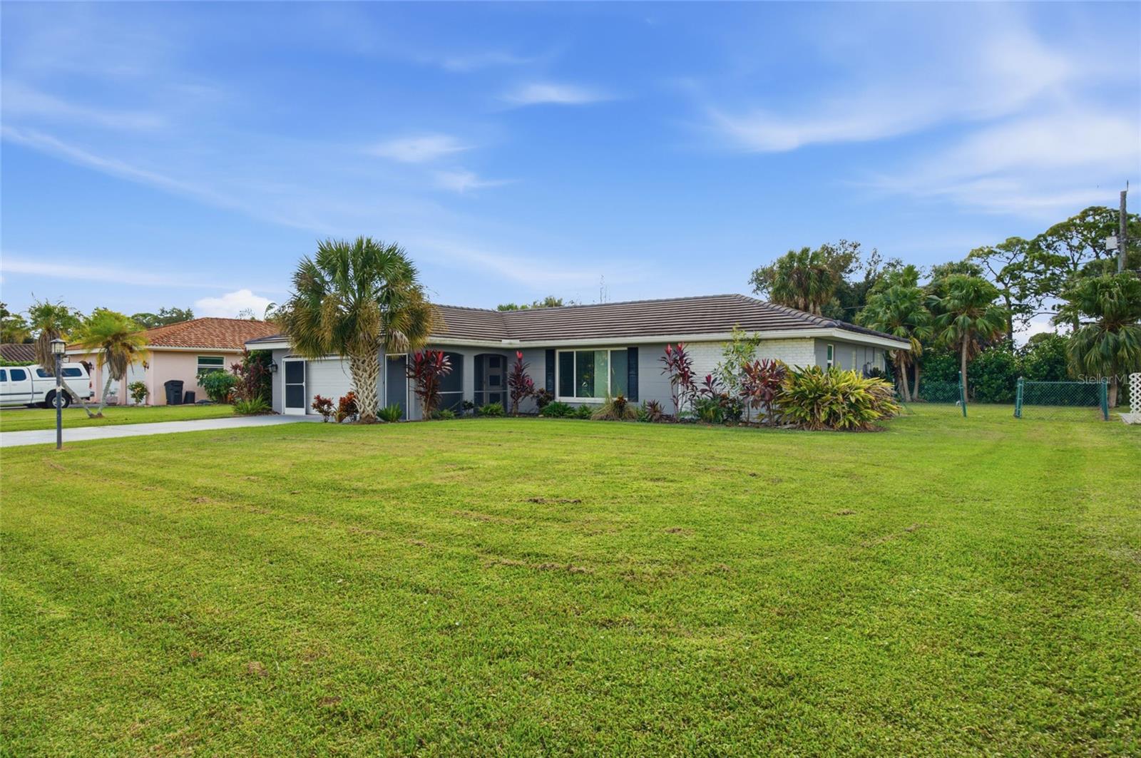 204 MONET DR — photo 3