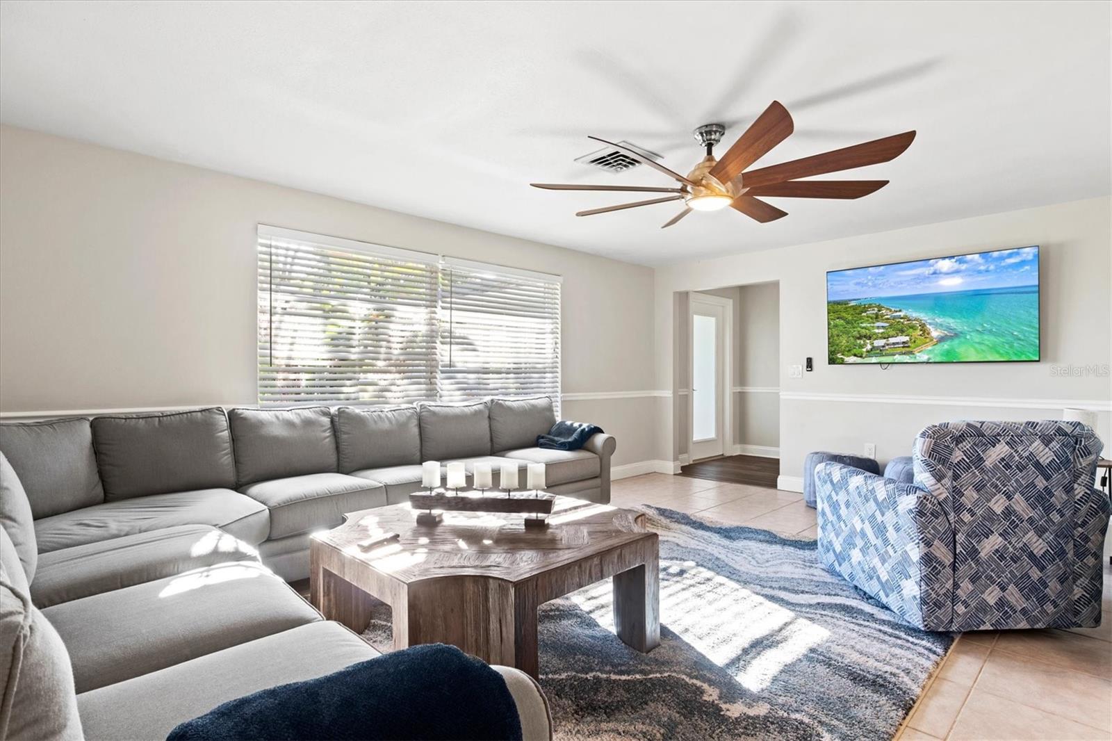 204 MONET DR — photo 10