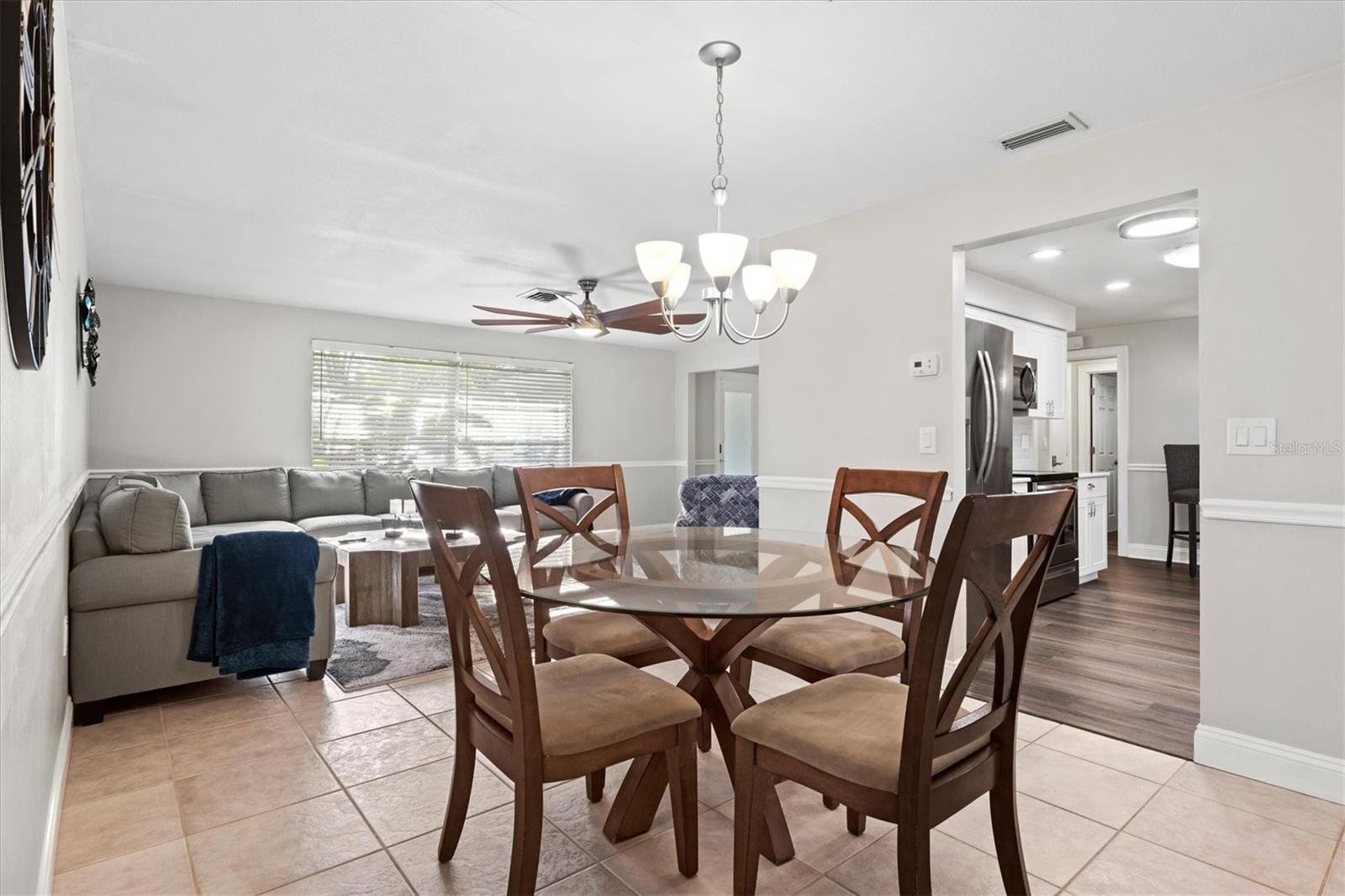 204 MONET DR — photo 14