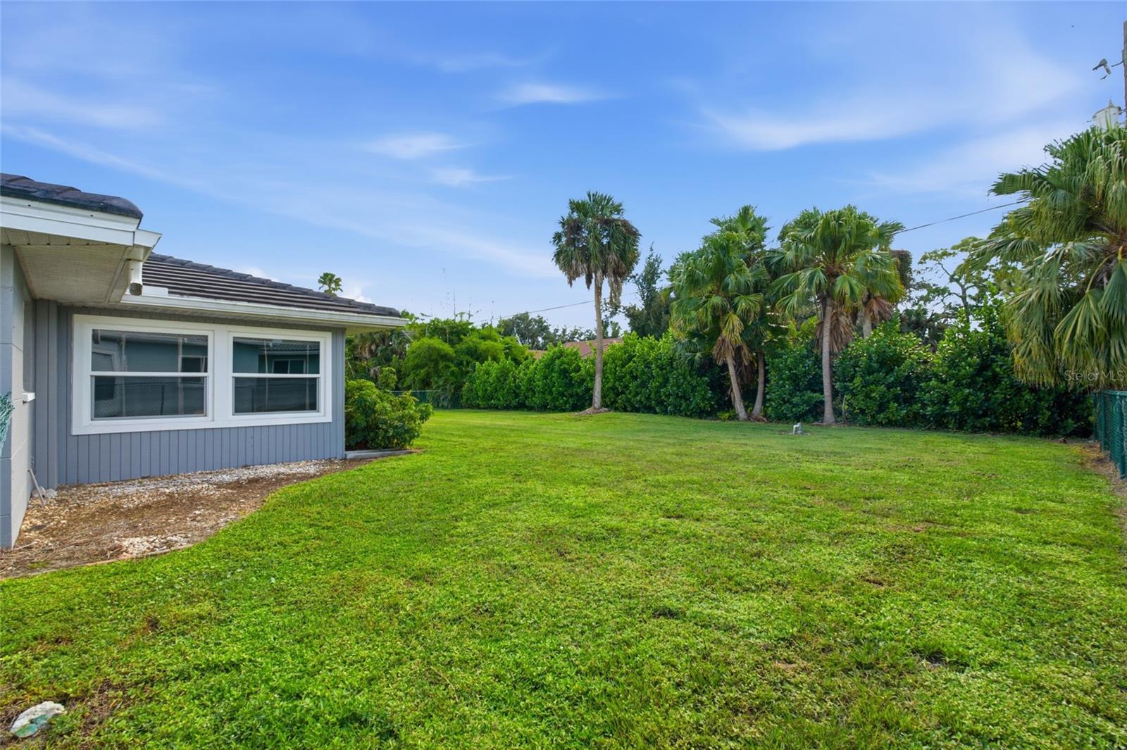 204 MONET DR — photo 46