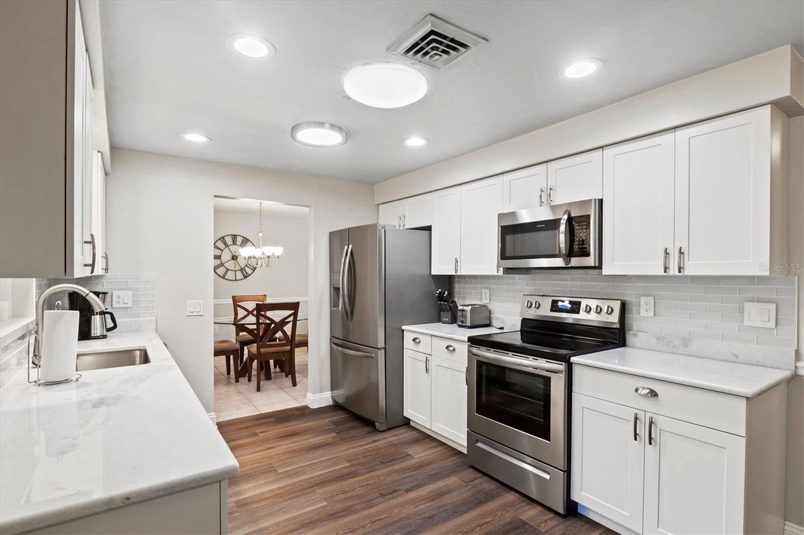 204 MONET DR — photo 19