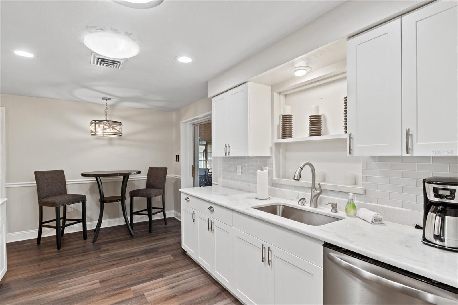 204 MONET DR — photo 17