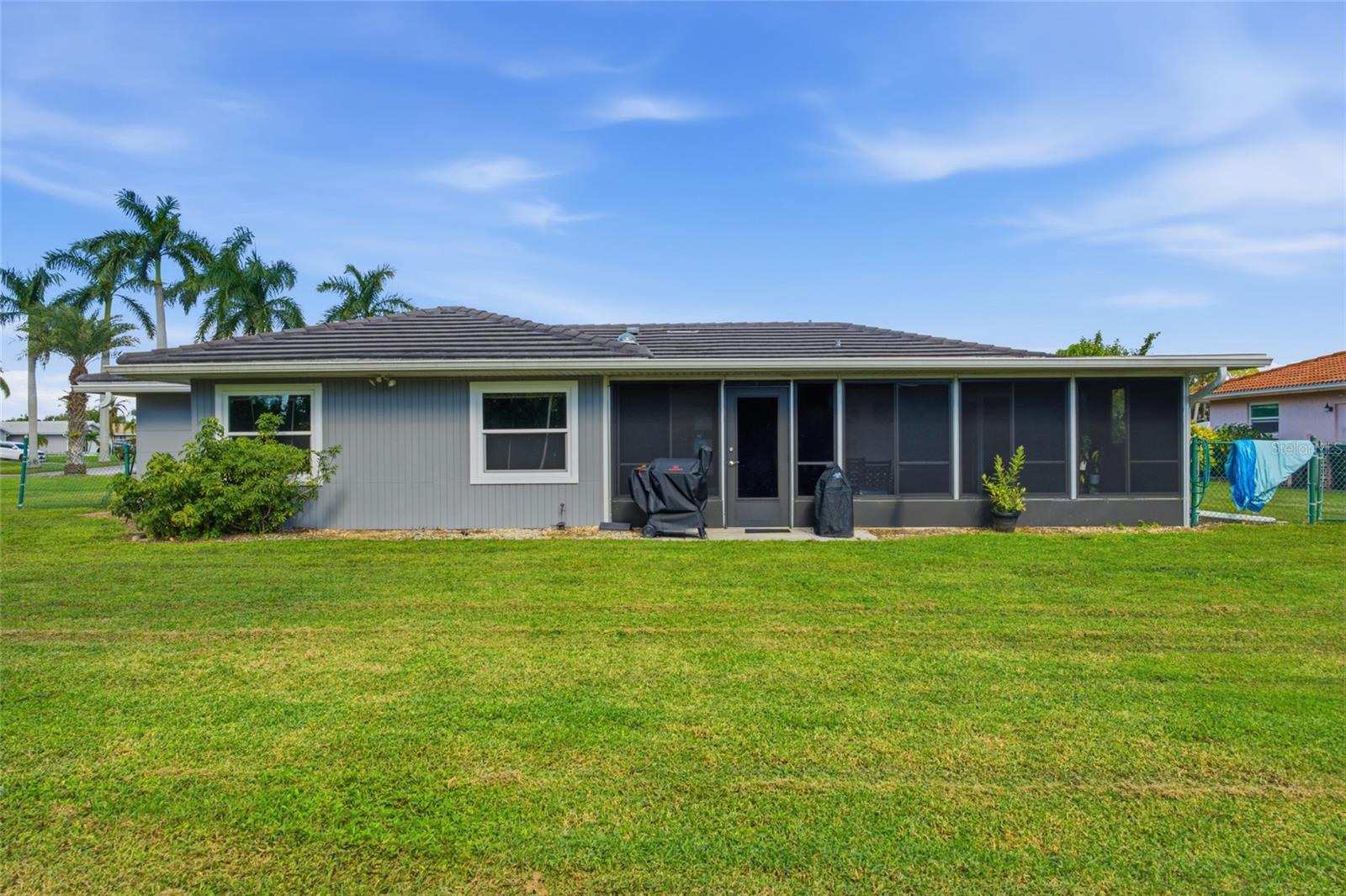 204 MONET DR — photo 44