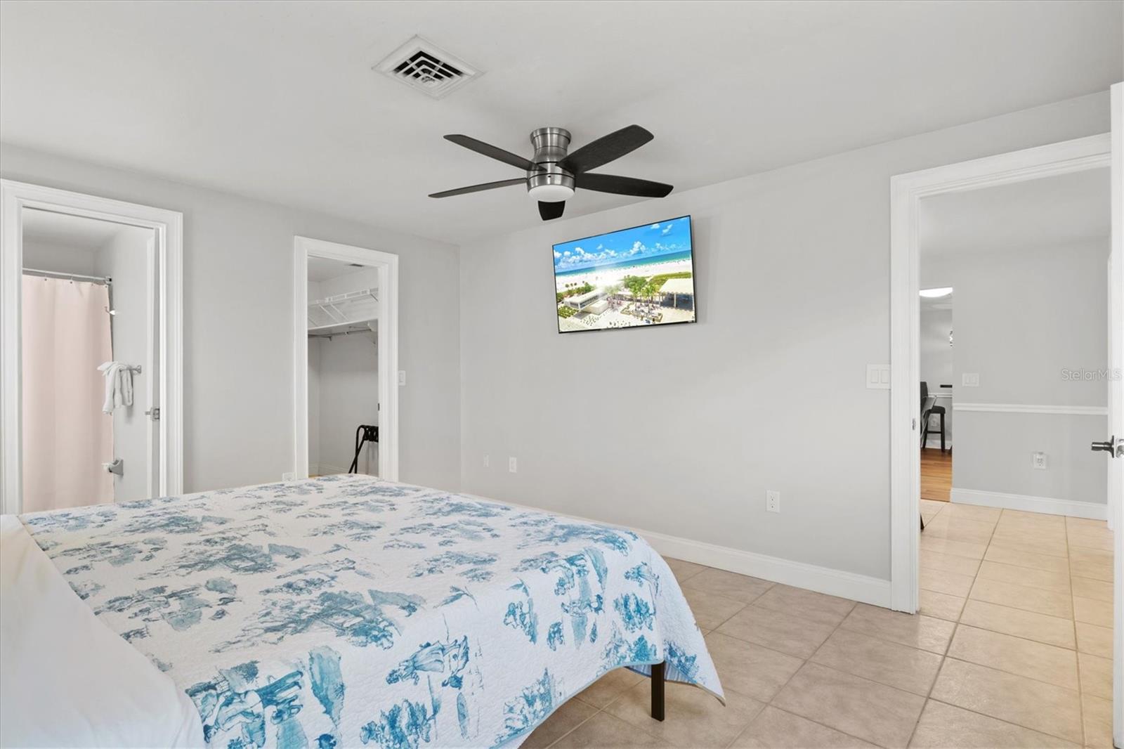 204 MONET DR — photo 22