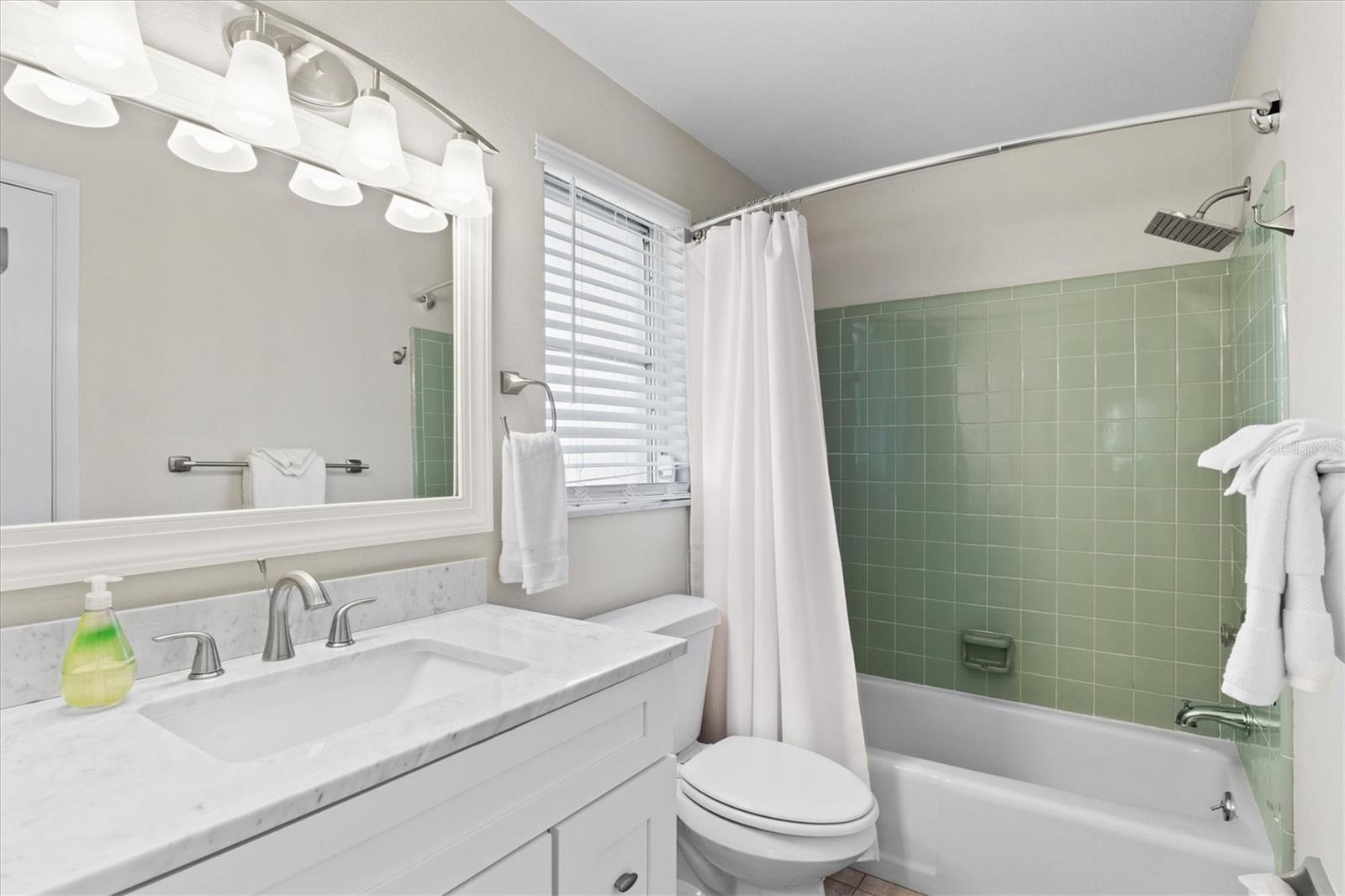 204 MONET DR — photo 23
