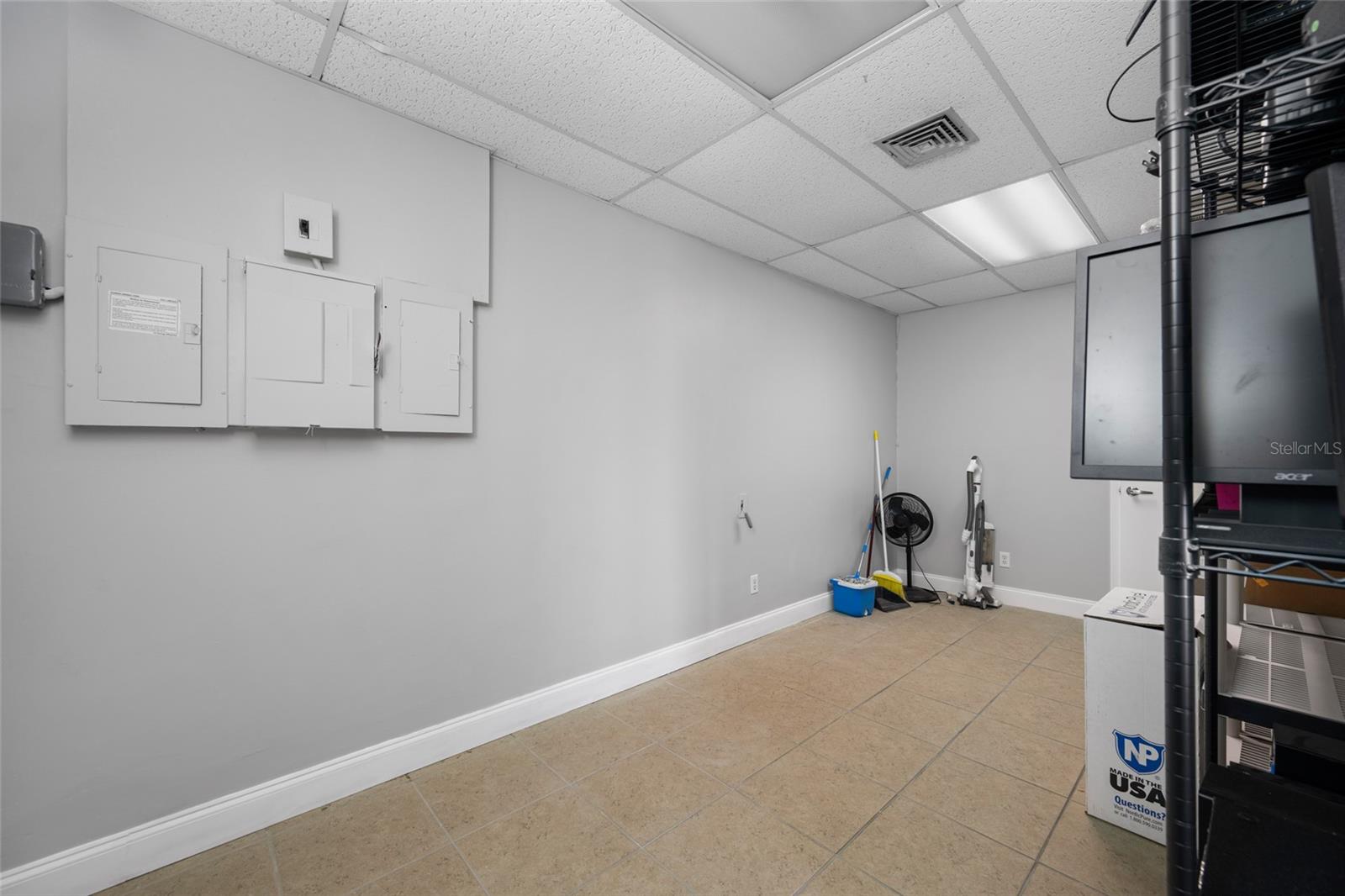 710 1ST AVE SW — photo 38
